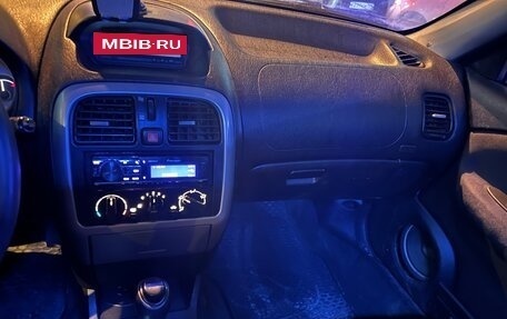 Mitsubishi Carisma I, 2003 год, 235 000 рублей, 13 фотография