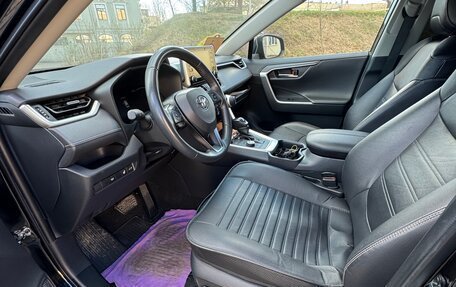 Toyota RAV4, 2021 год, 4 100 000 рублей, 2 фотография