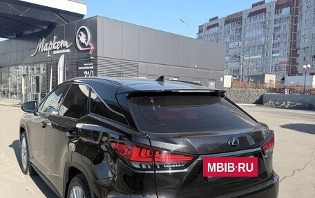 Lexus RX IV рестайлинг, 2019 год, 6 000 000 рублей, 3 фотография