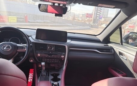 Lexus RX IV рестайлинг, 2019 год, 6 000 000 рублей, 7 фотография