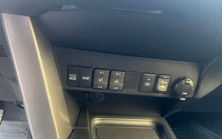 Toyota RAV4, 2015 год, 2 100 000 рублей, 10 фотография