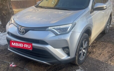 Toyota RAV4, 2015 год, 2 100 000 рублей, 5 фотография