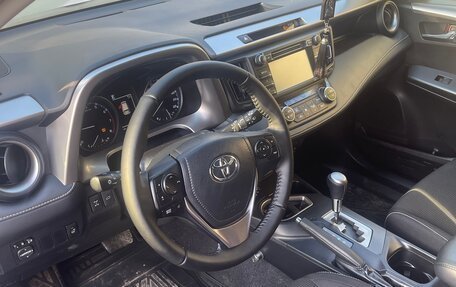 Toyota RAV4, 2015 год, 2 100 000 рублей, 12 фотография