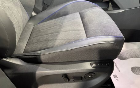 Volkswagen Tiguan, 2026 год, 4 900 000 рублей, 24 фотография