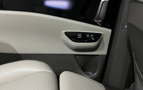 KIA Carnival, 2021 год, 5 700 000 рублей, 15 фотография