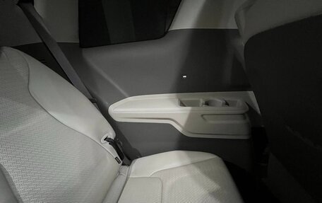 KIA Carnival, 2021 год, 5 700 000 рублей, 12 фотография