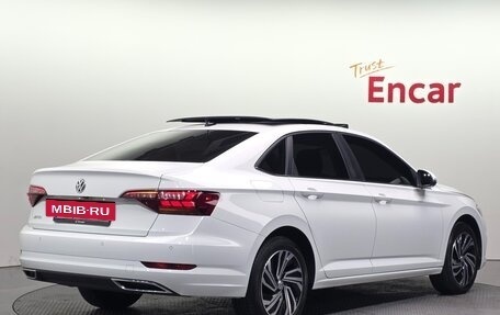 Volkswagen Jetta VII, 2022 год, 2 120 000 рублей, 2 фотография