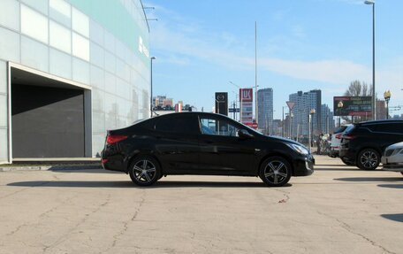 Hyundai Solaris II рестайлинг, 2013 год, 750 000 рублей, 4 фотография