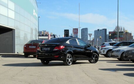 Hyundai Solaris II рестайлинг, 2013 год, 750 000 рублей, 5 фотография