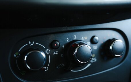 Renault Logan II, 2014 год, 659 000 рублей, 20 фотография