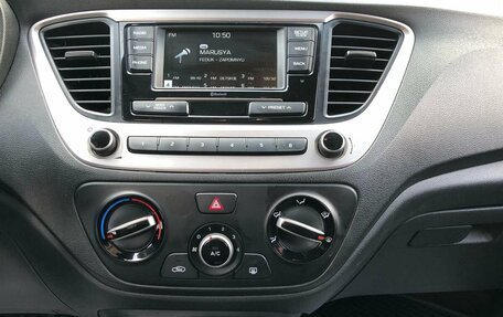 Hyundai Solaris II рестайлинг, 2018 год, 1 150 000 рублей, 15 фотография