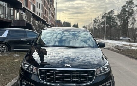 KIA Carnival III, 2019 год, 3 150 000 рублей, 1 фотография
