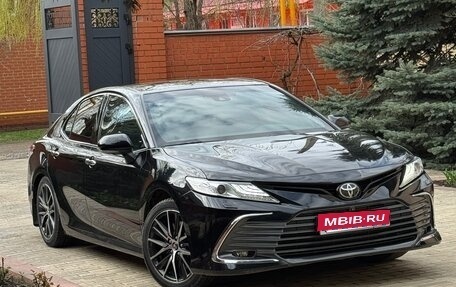 Toyota Camry, 2020 год, 2 950 000 рублей, 1 фотография