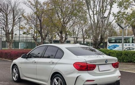 BMW 1 серия, 2022 год, 1 650 000 рублей, 4 фотография