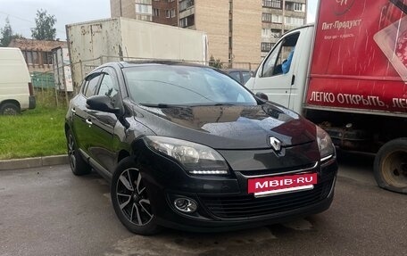Renault Megane III, 2013 год, 850 000 рублей, 2 фотография