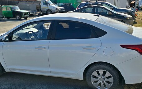 Hyundai Solaris II рестайлинг, 2019 год, 1 300 000 рублей, 2 фотография