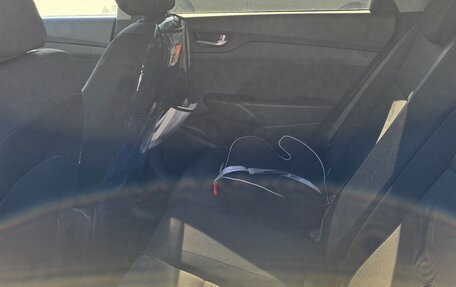 Hyundai Solaris II рестайлинг, 2019 год, 1 300 000 рублей, 13 фотография