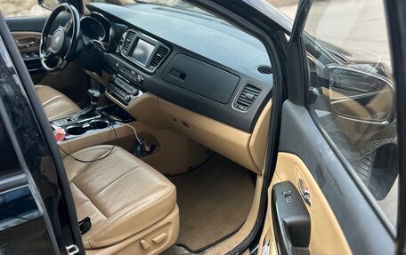 KIA Carnival III, 2019 год, 3 150 000 рублей, 12 фотография