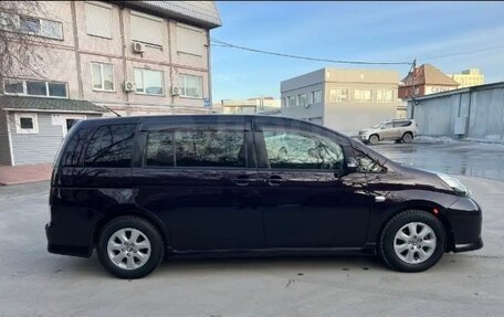 Toyota ISis I, 2014 год, 1 050 000 рублей, 6 фотография