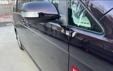 Toyota ISis I, 2014 год, 1 050 000 рублей, 9 фотография