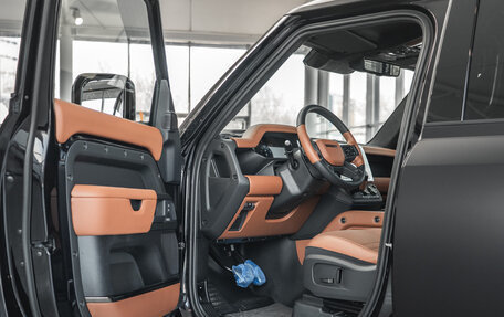 Land Rover Defender II, 2026 год, 29 000 000 рублей, 13 фотография