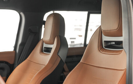 Land Rover Defender II, 2026 год, 29 000 000 рублей, 16 фотография