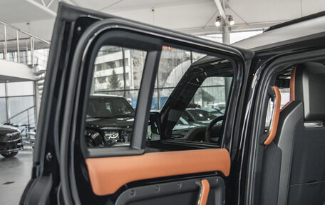 Land Rover Defender II, 2026 год, 29 000 000 рублей, 23 фотография