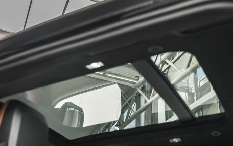 Land Rover Defender II, 2026 год, 29 000 000 рублей, 27 фотография