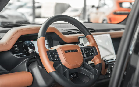 Land Rover Defender II, 2026 год, 29 000 000 рублей, 19 фотография