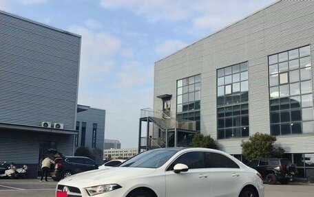 Mercedes-Benz A-Класс, 2022 год, 1 870 000 рублей, 3 фотография