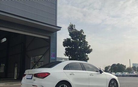 Mercedes-Benz A-Класс, 2022 год, 1 870 000 рублей, 6 фотография