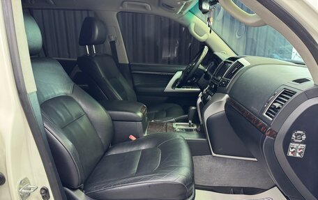 Toyota Land Cruiser 200, 2012 год, 3 970 000 рублей, 24 фотография