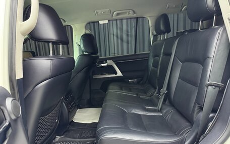 Toyota Land Cruiser 200, 2012 год, 3 970 000 рублей, 21 фотография