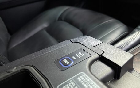 Toyota Land Cruiser 200, 2012 год, 3 970 000 рублей, 27 фотография