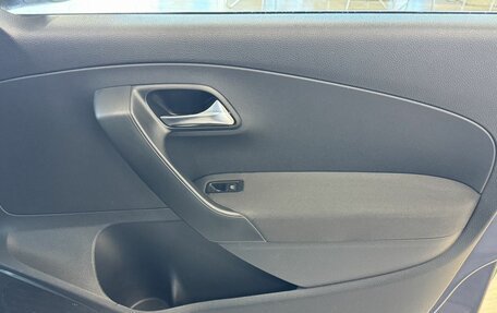 Volkswagen Polo VI (EU Market), 2013 год, 800 000 рублей, 11 фотография