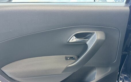 Volkswagen Polo VI (EU Market), 2013 год, 800 000 рублей, 30 фотография