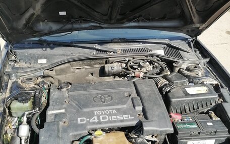 Toyota Avensis III рестайлинг, 2001 год, 295 000 рублей, 11 фотография