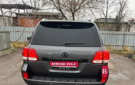 Toyota Land Cruiser 200, 2011 год, 3 100 000 рублей, 2 фотография