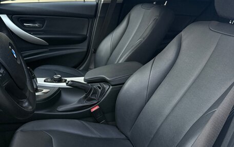 BMW 3 серия, 2014 год, 1 900 000 рублей, 13 фотография