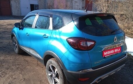 Renault Kaptur I рестайлинг, 2017 год, 1 350 000 рублей, 2 фотография