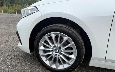 BMW 1 серия, 2022 год, 1 560 000 рублей, 4 фотография