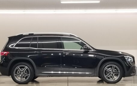 Mercedes-Benz GLB, 2022 год, 2 840 000 рублей, 4 фотография