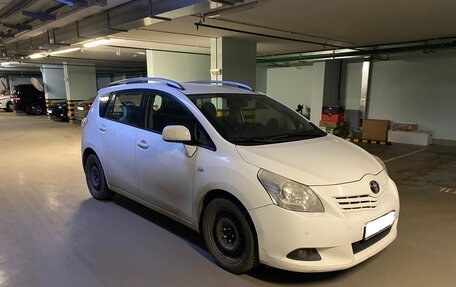 Toyota Verso I, 2010 год, 910 000 рублей, 4 фотография