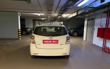 Toyota Verso I, 2010 год, 910 000 рублей, 2 фотография