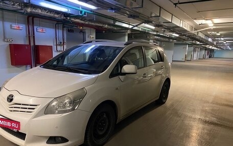Toyota Verso I, 2010 год, 910 000 рублей, 6 фотография