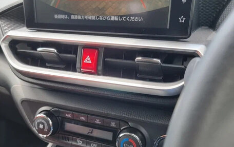 Toyota Raize I, 2022 год, 1 290 000 рублей, 12 фотография