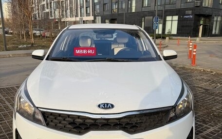 KIA Rio IV, 2021 год, 1 100 000 рублей, 5 фотография