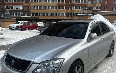Toyota Crown, 2004 год, 1 650 000 рублей, 2 фотография