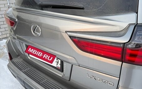 Lexus LX III, 2017 год, 9 500 000 рублей, 4 фотография