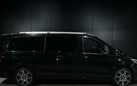 Mercedes-Benz V-Класс, 2017 год, 5 000 000 рублей, 4 фотография